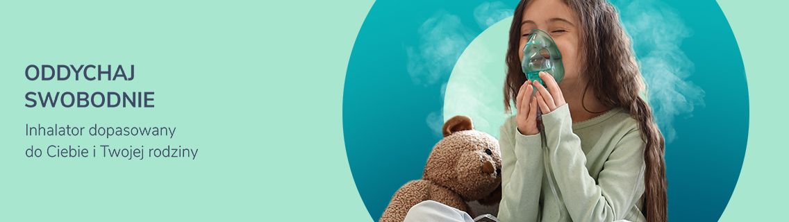 Inhalatory - dziecko siedzące na kanapie